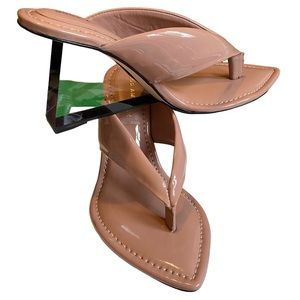 NEW Good American patent dusty rose, pointed toe, lucite chunky heels